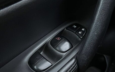 Nissan X-Trail, 2019 год, 1 877 000 рублей, 10 фотография