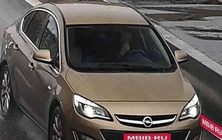 Opel Astra J, 2013 год, 1 200 000 рублей, 7 фотография