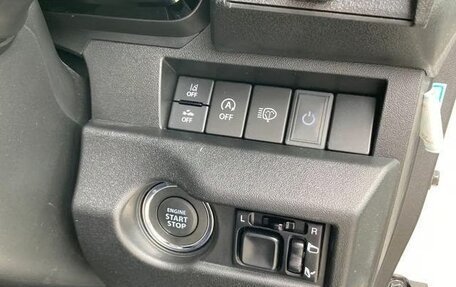 Suzuki Jimny, 2022 год, 1 095 000 рублей, 10 фотография