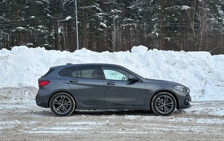 BMW 1 серия, 2021 год, 2 390 000 рублей, 6 фотография