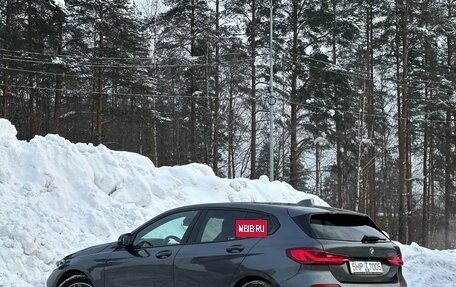 BMW 1 серия, 2021 год, 2 390 000 рублей, 2 фотография