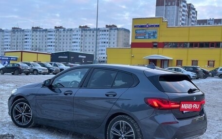 BMW 1 серия, 2021 год, 2 390 000 рублей, 9 фотография