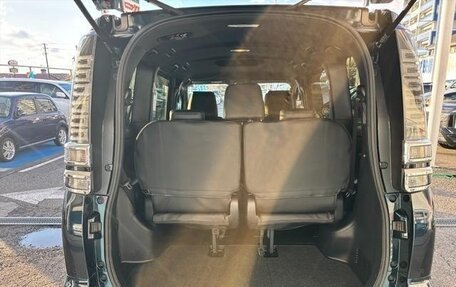 Toyota Voxy III, 2020 год, 1 955 027 рублей, 33 фотография