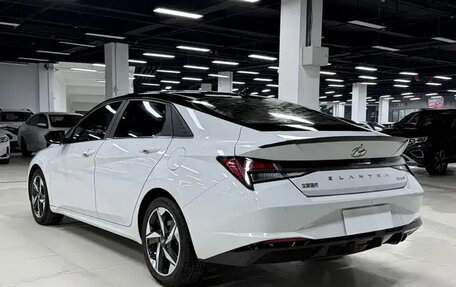 Hyundai Elantra, 2023 год, 1 800 333 рублей, 5 фотография