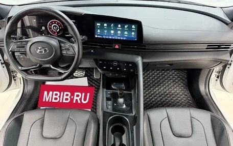 Hyundai Elantra, 2023 год, 1 800 333 рублей, 9 фотография