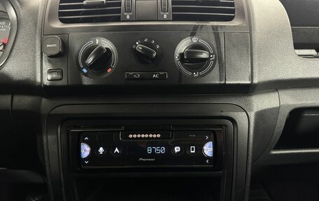 Skoda Fabia II, 2013 год, 690 000 рублей, 12 фотография