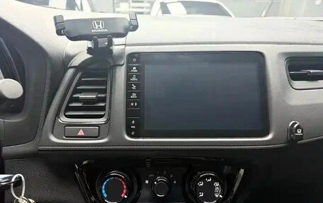 Honda Vezel, 2022 год, 1 351 030 рублей, 10 фотография