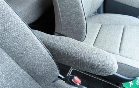 Toyota Sienta, 2022 год, 980 000 рублей, 23 фотография