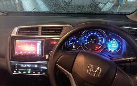 Honda Fit III, 2017 год, 1 250 000 рублей, 7 фотография