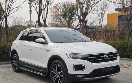 Volkswagen T-Roc I, 2022 год, 1 456 000 рублей, 3 фотография