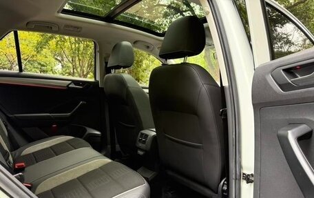 Volkswagen T-Roc I, 2022 год, 1 632 660 рублей, 11 фотография