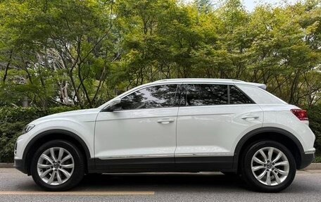 Volkswagen T-Roc I, 2022 год, 1 632 660 рублей, 7 фотография