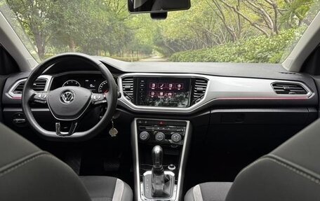 Volkswagen T-Roc I, 2022 год, 1 632 660 рублей, 9 фотография