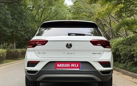 Volkswagen T-Roc I, 2022 год, 1 632 660 рублей, 5 фотография