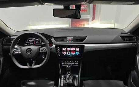 Skoda Superb III рестайлинг, 2023 год, 2 800 001 рублей, 9 фотография