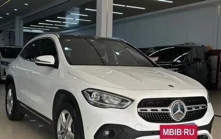Mercedes-Benz GLA, 2020 год, 2 050 888 рублей, 2 фотография