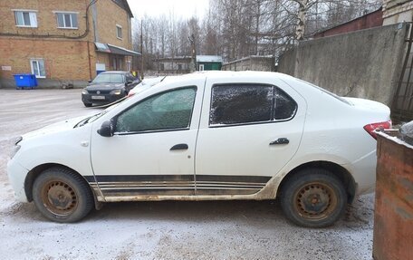Renault Logan II, 2014 год, 250 000 рублей, 6 фотография