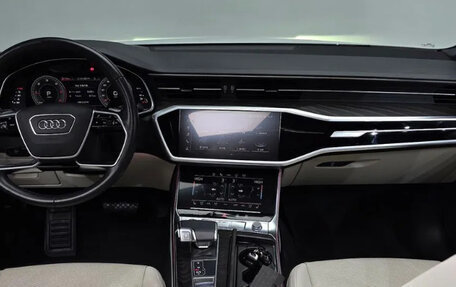 Audi A6, 2022 год, 4 400 000 рублей, 6 фотография