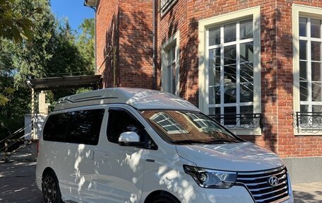Hyundai Grand Starex Grand Starex I рестайлинг 2, 2019 год, 4 950 000 рублей, 9 фотография
