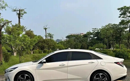 Hyundai Elantra, 2022 год, 1 200 003 рублей, 4 фотография