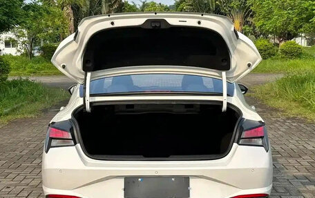 Hyundai Elantra, 2022 год, 1 200 003 рублей, 18 фотография