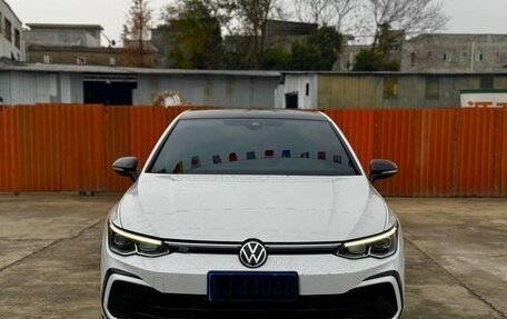 Volkswagen Golf VII, 2021 год, 2 000 000 рублей, 2 фотография