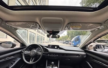 Mazda 3, 2023 год, 1 800 600 рублей, 9 фотография