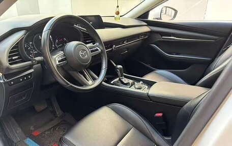 Mazda 3, 2023 год, 1 690 600 рублей, 8 фотография