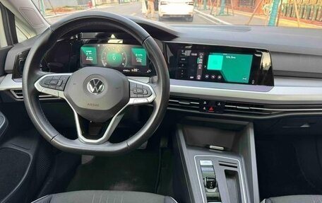 Volkswagen Golf VII, 2021 год, 2 000 000 рублей, 9 фотография