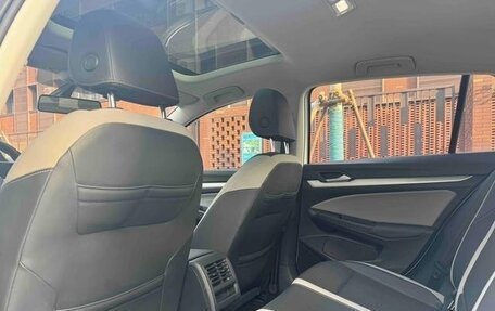 Volkswagen Golf VII, 2021 год, 2 000 000 рублей, 8 фотография