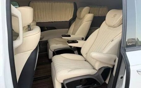 KIA Carnival, 2025 год, 6 800 001 рублей, 6 фотография