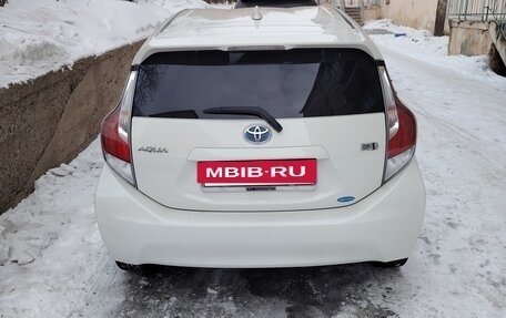 Toyota Aqua I, 2016 год, 1 150 000 рублей, 10 фотография