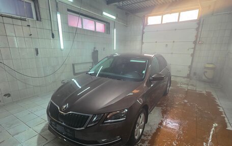 Skoda Octavia, 2017 год, 1 850 000 рублей, 2 фотография