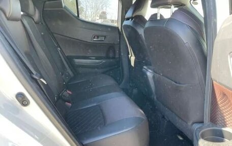 Toyota C-HR I рестайлинг, 2022 год, 1 410 000 рублей, 16 фотография