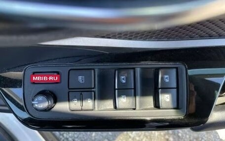 Toyota C-HR I рестайлинг, 2022 год, 1 410 000 рублей, 20 фотография