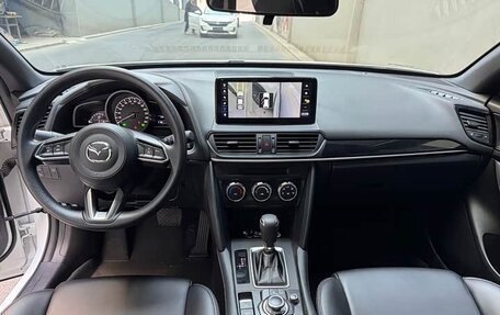 Mazda CX-4, 2023 год, 2 030 333 рублей, 9 фотография