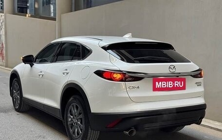 Mazda CX-4, 2023 год, 2 030 333 рублей, 5 фотография