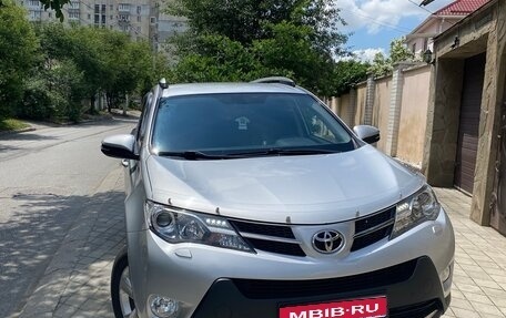 Toyota RAV4, 2014 год, 2 399 000 рублей, 1 фотография