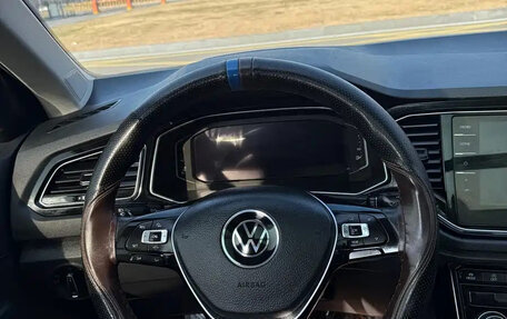 Volkswagen T-Roc I, 2022 год, 1 950 001 рублей, 11 фотография