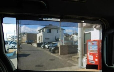 Toyota Noah III, 2017 год, 1 916 000 рублей, 28 фотография