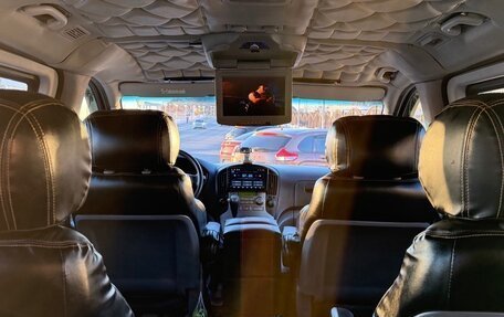 Hyundai Grand Starex Grand Starex I рестайлинг 2, 2012 год, 2 350 000 рублей, 13 фотография