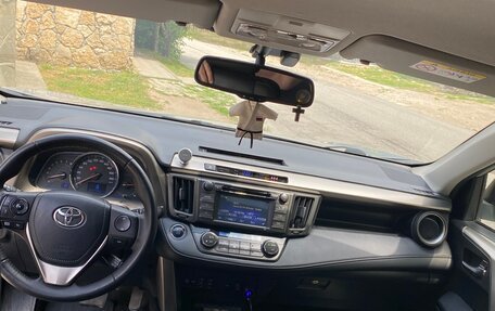 Toyota RAV4, 2014 год, 2 399 000 рублей, 6 фотография