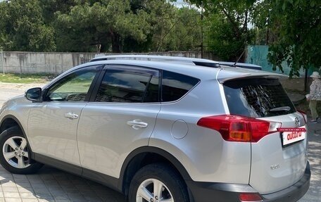 Toyota RAV4, 2014 год, 2 399 000 рублей, 5 фотография