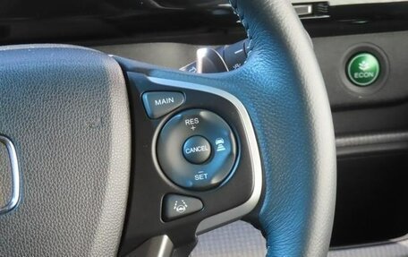 Toyota Noah III, 2017 год, 1 916 000 рублей, 20 фотография