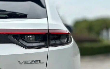 Honda Vezel, 2023 год, 1 870 001 рублей, 7 фотография