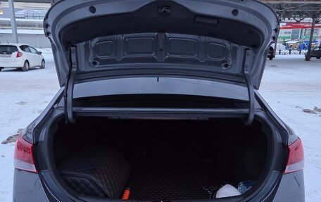 Hyundai Solaris II рестайлинг, 2021 год, 2 200 000 рублей, 7 фотография