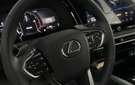 Lexus RX IV рестайлинг, 2025 год, 7 280 000 рублей, 10 фотография