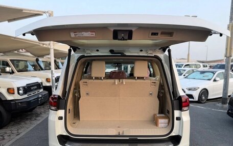 Toyota Land Cruiser, 2026 год, 16 350 000 рублей, 12 фотография