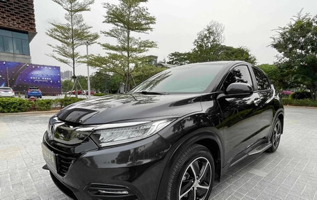 Honda Vezel, 2021 год, 1 590 001 рублей, 3 фотография