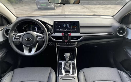 KIA K3, 2021 год, 1 370 001 рублей, 10 фотография